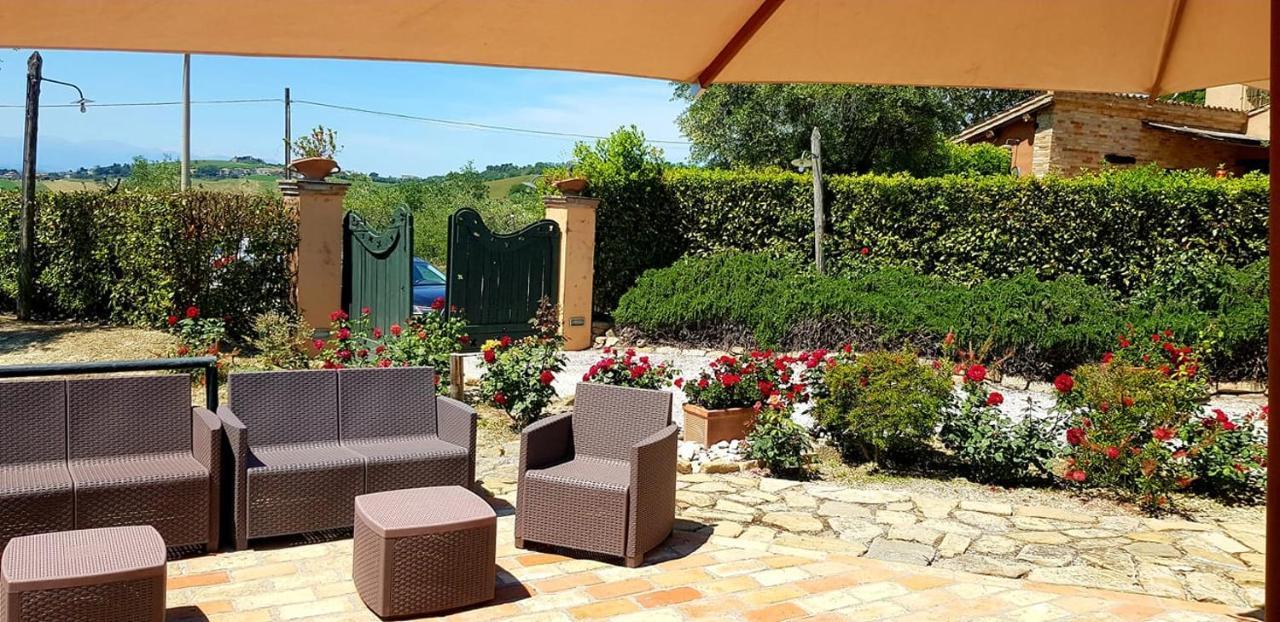 Agriturismo Fiore Di Campo Fermo Exterior photo